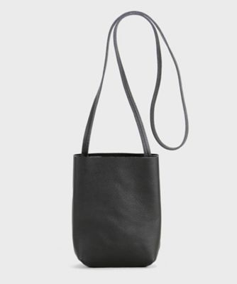 ＜BPQC/ビーピーキューシー＞ 【ミモレ掲載品】ミニレザーポシェット(BPQC72MRY006) ブラック 【三越・伊勢丹/公式】