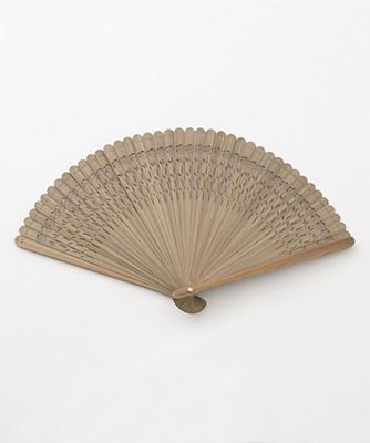 ＜MIQ＞ 伊場仙 総竹扇子(扇子袋付) 唐木 【三越・伊勢丹/公式】