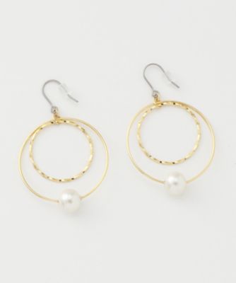 ＜Lilou（リル）＞ 大きいサイズ オーバーラップ パール ピアス(5010368*) ラウンド 【三越・伊勢丹/公式】