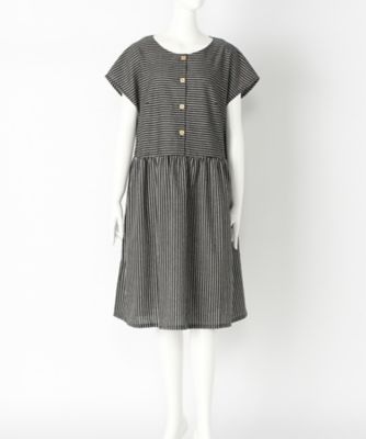 【SALE（伊勢丹）】＜Soso＞ 大きいサイズ 綿麻ストライプワンピース(SOEGI05120)(クローバー) クロ(01) 【三越・伊勢丹/公式】