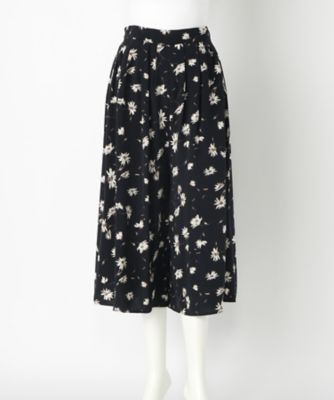 【SALE（伊勢丹）】＜Human 2nd Occasion＞ 大きいサイズ &starf;花柄プリントスカンツ(71-1941)(クローバー) ネイビー 【三越・伊勢丹/公式】