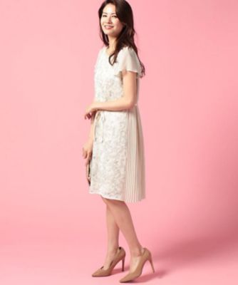 ＜ローズティアラL＞ 大きいサイズ スパンコールレースプリーツワンピース ベージュ 【三越・伊勢丹/公式】