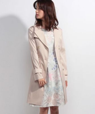 【SALE（三越）】＜ローズティアラ＞ ウエストリボンツイルフレアトレンチコート ピンク 【三越・伊勢丹/公式】