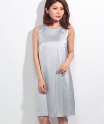 ＜ELISA＞ ソアパールサテンワンピース ライトグレー 【三越・伊勢丹/公式】