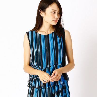 ＜COMME CA DU MODE/コムサデモード＞ ストライププリントプリーツノースリーブブラウス(0103HC04) 02モノトーンxコバルトブルー 【三越・伊勢丹/公式】