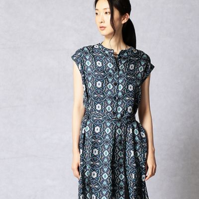 ＜ARTISAN/アルチザン＞ 手描き割付花更紗シャツドレス(0801OC01) 紺x青 【三越・伊勢丹/公式】