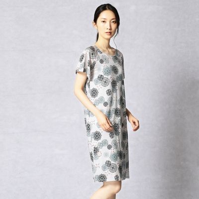 ＜ARTISAN/アルチザン＞ ラミージャージ花火柄シンプルドレス(0802OB05) 白鼠 【三越・伊勢丹/公式】