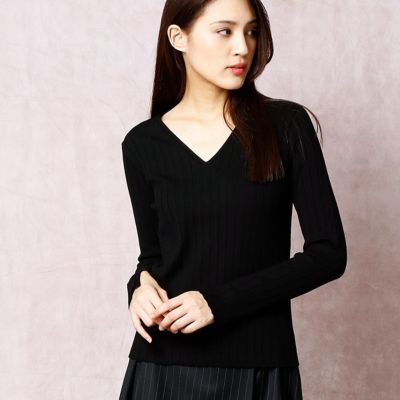 ＜COMME CA DU MODE/コムサデモード＞ レーヨンストレッチワイドリブVネックニット(1009IC06) ブラック 【三越・伊勢丹/公式】