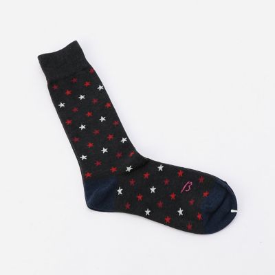 ＜β MEN＞ ベータ・メン 星柄クルーソックス(2754QC03) チャコール 【三越・伊勢丹/公式】