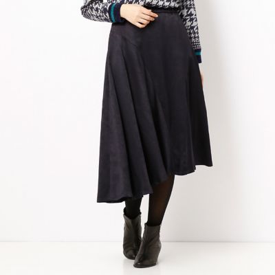 ＜ギャバジンK.T/Gabardine K.T＞ スエード調ストレッチサテンフレアスカート(7216FC05) ネイビー 【三越・伊勢丹/公式】