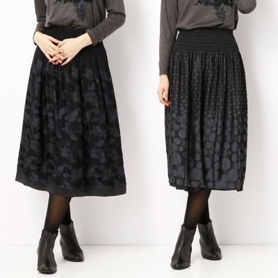 ＜ギャバジンK.T/Gabardine K.T＞ カットジャガードリバーシブルゴムスカート(7260FC04) ブラック 【三越・伊勢丹/公式】