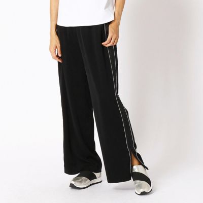 ＜COMME CA TALLサイズ＞ 大きいサイズ サテンスエードトラックパンツ(7605PC09) ブラック 【三越・伊勢丹/公式】