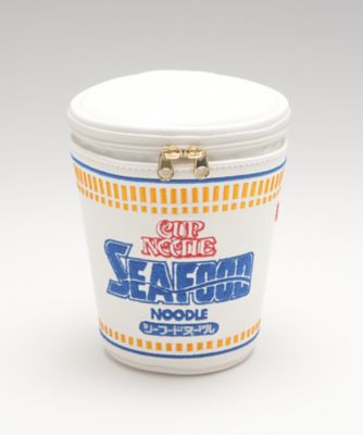 ＜ACCOMMODE＞ カップヌードル ポーチ(IS001) アオ（SEA FOOD） 【三越・伊勢丹/公式】