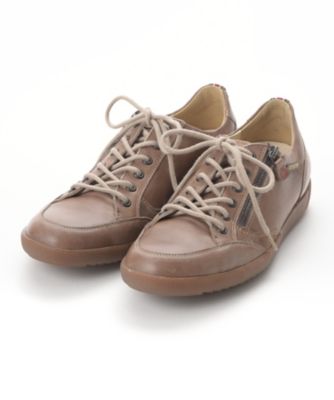 ＜メフィスト＞ ウゴ(UGGO) ブラウン 【三越・伊勢丹/公式】