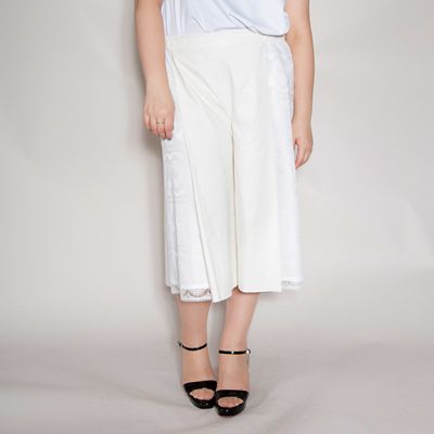 【SALE（伊勢丹）】＜VARAL DE MODA+＞ 大きいサイズ サイドレースタック入りガウチョパンツ(V71-2014)(クローバープラス) オフホワイト(11) 【三越・伊勢丹/公式】