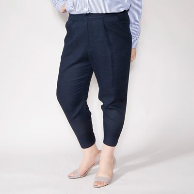 【SALE（伊勢丹）】＜VARAL DE MODA+＞ 大きいサイズ ミディ丈テーパードジョガーパンツ(V71-2027)(クローバープラス) ネイビー(68) 【三越・伊勢丹/公式】