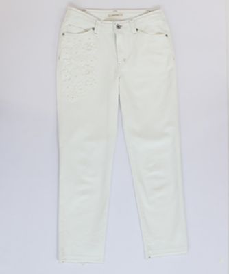 【SALE（三越）】＜ローズティアラL＞ 大きいサイズ フラワーレースモチーフ使いカットオフデニムパンツ シロ 【三越・伊勢丹/公式】