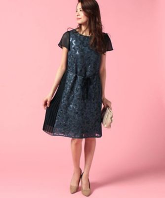 ＜ローズティアラ＞ スパンコールレースプリーツワンピース ネービーブルー 【三越・伊勢丹/公式】