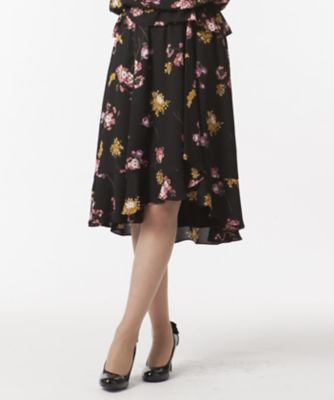 ＜ローズティアラL＞ 大きいサイズ 【セットアップ対応商品】フラワープリントイレギュラーヘムフレアースカート クロ 【三越・伊勢丹/公式】