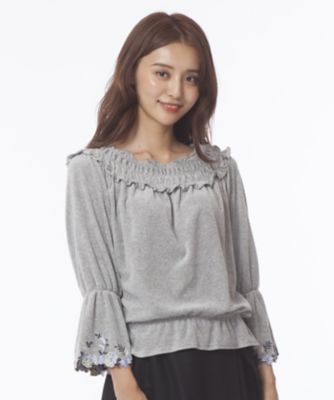 ＜ローズティアラL＞ オフショルダー風ベロアプルオーバー グレー 【三越・伊勢丹/公式】