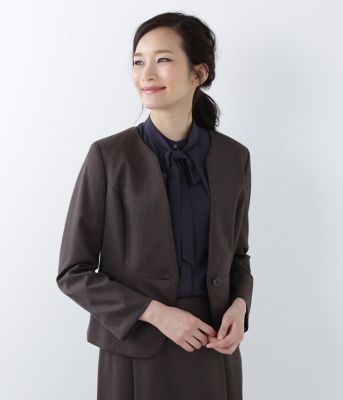 ＜ニューヨーカー/NEWYORKER＞ ウールシルクベネシャンノーカラージャケット(54-12-9101*)(クローバーサイズ) チャイロ 【三越・伊勢丹/公式】