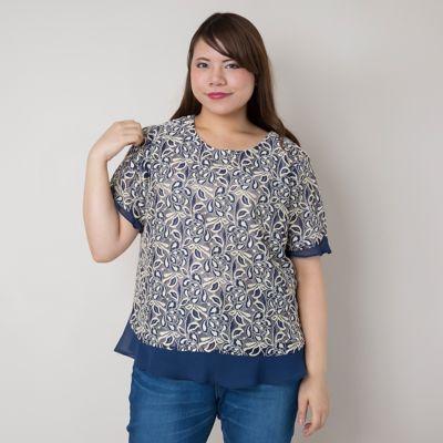 【SALE（伊勢丹）】＜VARAL DE MODA+＞ 大きいサイズ ベアポンチフリルプルオーバー(V71-8010)(クローバー) ネイビー 【三越・伊勢丹/公式】