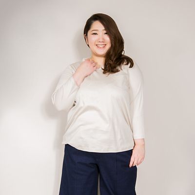 ＜VARAL DE MODA+＞ 大きいサイズ ラメ衿Vネックカット アンド ソーン(V72-1015)(クローバープラス) ベージュ(20) 【三越・伊勢丹/公式】