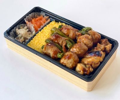 <${item.brandName}> 【３月１５日（水）～３月２８日（火）　京都／地下１階　店頭お受取りカウンター】＜鶏三和・惣菜＞春の焼鳥弁当