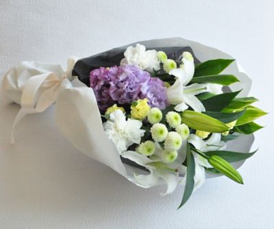 <ちきりやガーデン> 【配送】お供え用花束Ｍ