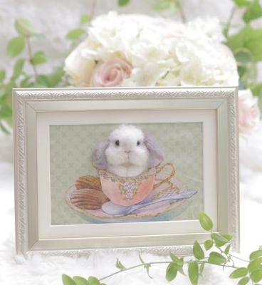 <${item.brandName}> 【三越手芸】　ティーカップうさぎの羊毛フェルト（Ｒ）フレーム
