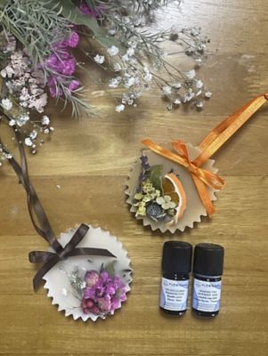 <${item.brandName}> ５月３日（土）午後１時３０分～午後３時【母の日企画】親子で作ろう！優しい香りのアロマワックスバー作り