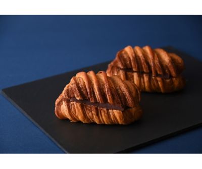 <${item.brandName}> 【５月１３日（火）～１９日（月）京都／１０階　催物場内サービスカウンターお受取り】＜ジャン＝ポール・エヴァン＞パン　オ　ショコラ　グアヤキル