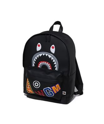 A BATHING APE(R)・BAPE(R) (Men)/アベイシングエイプ(R)・ベイプ(R) バッグ　ＳＨＡＲＫ　ＤＡＹ　ＰＡＣＫ　００１ＢＡＫ７０１００５Ｆ