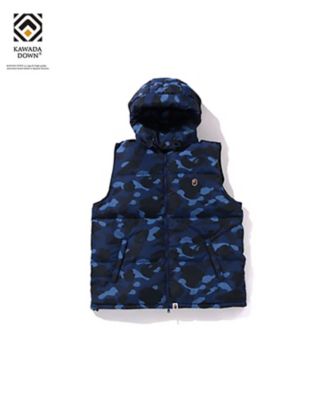 ＜A BATHING APE(R)・BAPE(R) (Men)＞ブルゾン　ＣＯＬＯＲ　ＣＡＭＯ　ＤＯＷＮ　ＶＥＳＴ　００１ＤＮＫ８０１００５Ｍ