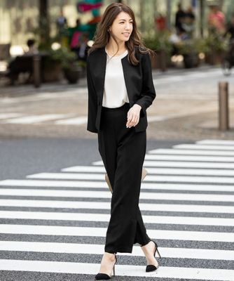 ノーカラージャケット ストレートパンツの２点セットアップスーツ 三越伊勢丹オンラインストア 公式