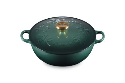 ＜LE CREUSET＞【ル・クルーゼおまとめ】マルミット　２６ｃｍ　ホーリーレリーフ　アーティチョーク　（ゴールドツマミ）