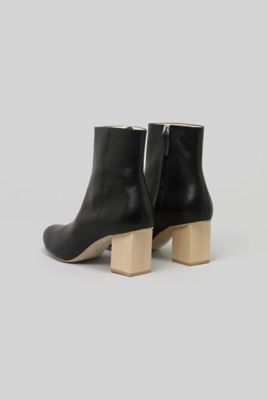 ショートブーツ ｗｏｏｄ ｈｅｅｌ ｂｏｏｔｓ ６５＿ｓｑｕａｒｅ