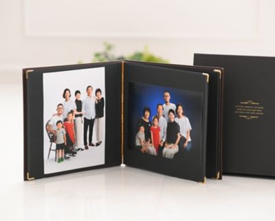 【SALE】伊勢丹写真室 7712福袋家族写真撮影券（増えるアルバムmini付き）※有効期限：2022年6月30日【三越伊勢丹/公式】