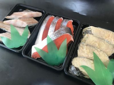 ＜北海道函館市/函館朝市船岡商店＞★【産直】すずや食堂自家製焼き魚セット
