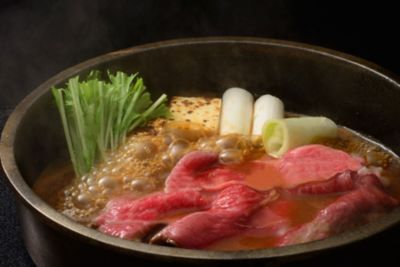 ＜山形/米沢牛　黄木＞★【産直】米沢牛肩すき焼用