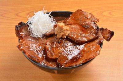 ＜北海道弟子屈町/豚丼と田舎そば　くまうし＞★【産直】くまうし豚丼６人前セット