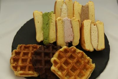 ★【産直】パンケーキサンドとワッフルの詰め合わせセット（北海道食材使用）