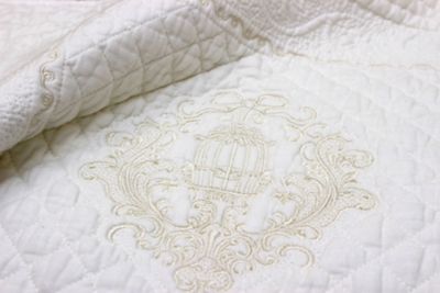 ＜三越伊勢丹/公式＞ 三越伊勢丹オンラインストア 刺繍＆コットン多針キルト ロマニスシリーズ ロングマット オフホワイト ドアマット【三越伊勢丹/公式】