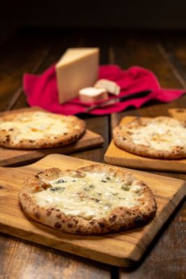 ＜北海道旭川市/HOKKAIDO　PIZZA　giocoso＞★【産直】チーズピザセット