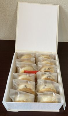 ★【産直】レーズンサンドグラン１２個入り
