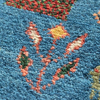 ★ペルシャ絨毯　手織りギャッベ　チェアサイズ　３