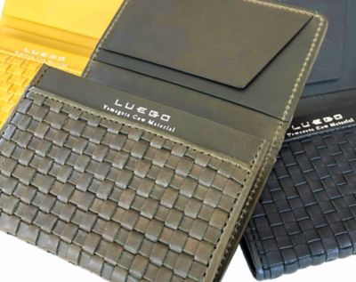 ★ＬＵＥＧＯ　山形牛革　総革仕様　名刺入れ