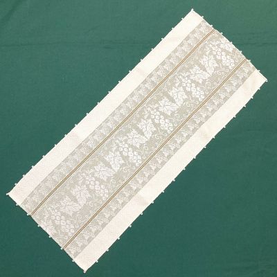 ★テーブルランナー＜葡萄と蔓＞縦　ペールグリーン
