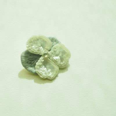 ブローチ　パンジー　アイボリー