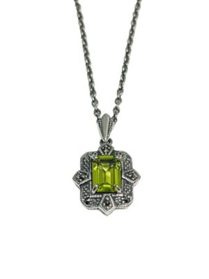 ＜三越伊勢丹/公式＞【SALE】esse/エッセ オクタゴン ストーン ペリドット ネックレス 陶磁器・彫刻【三越伊勢丹/公式】